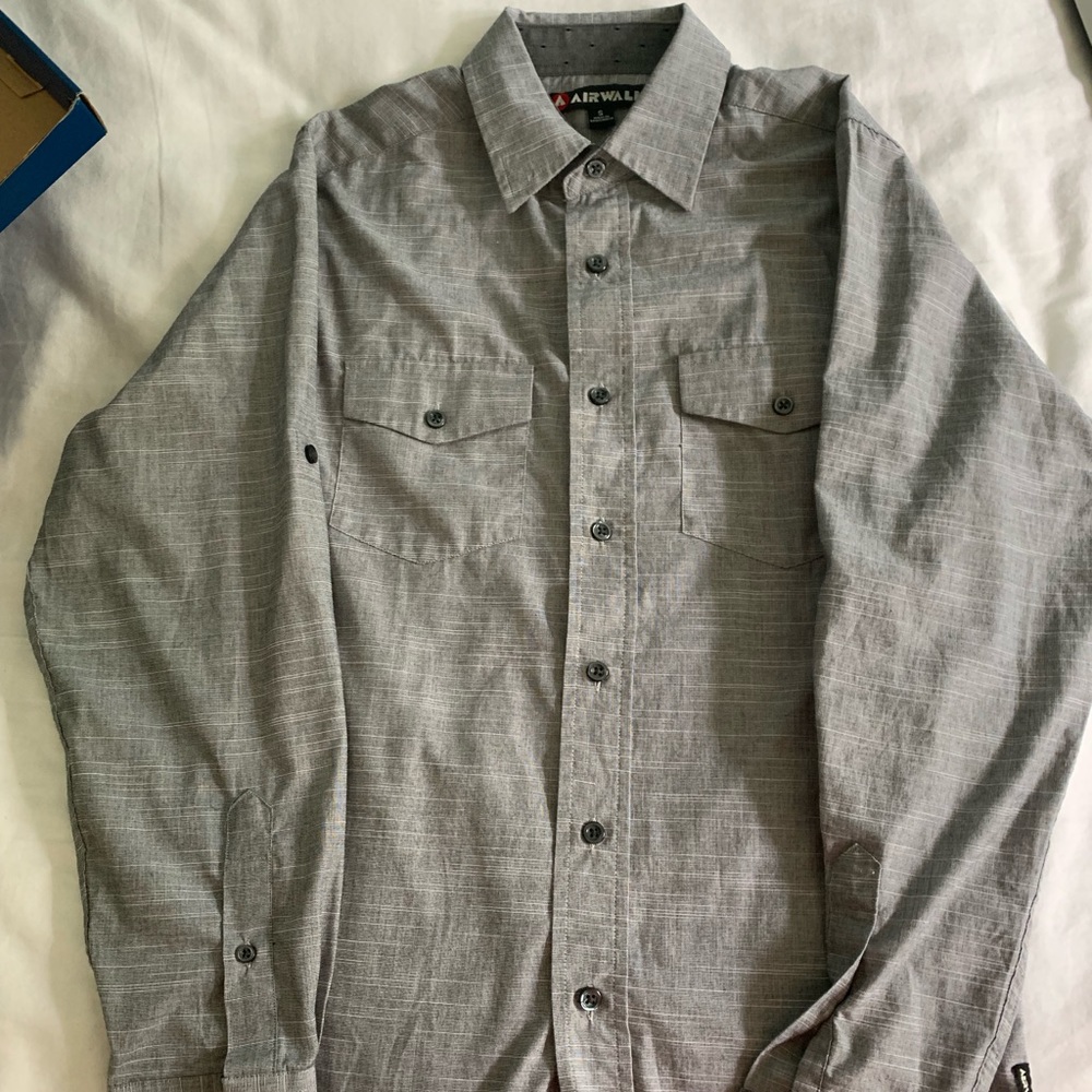 Airwalk Longsleeve Buttondown